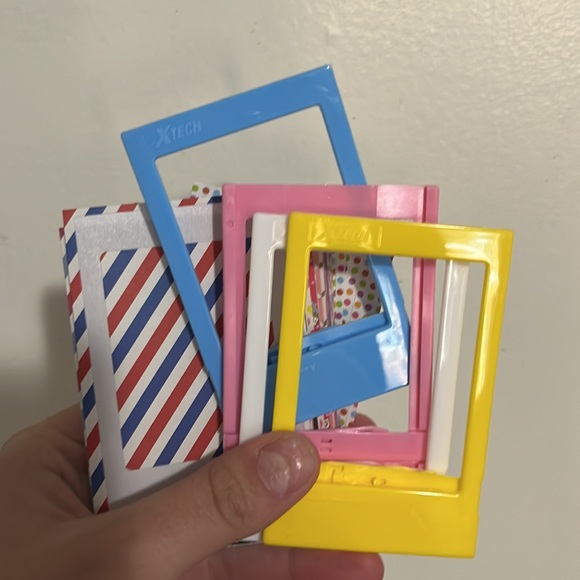 This is a ins-tax mini polaroid it’s ice blue - Picture 6 of 6